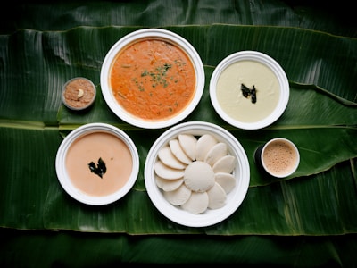 Papadums (4) with Chutneys